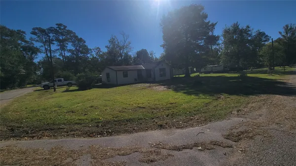 $1,795 | 2960 Call Street, Vidor, TX 77662