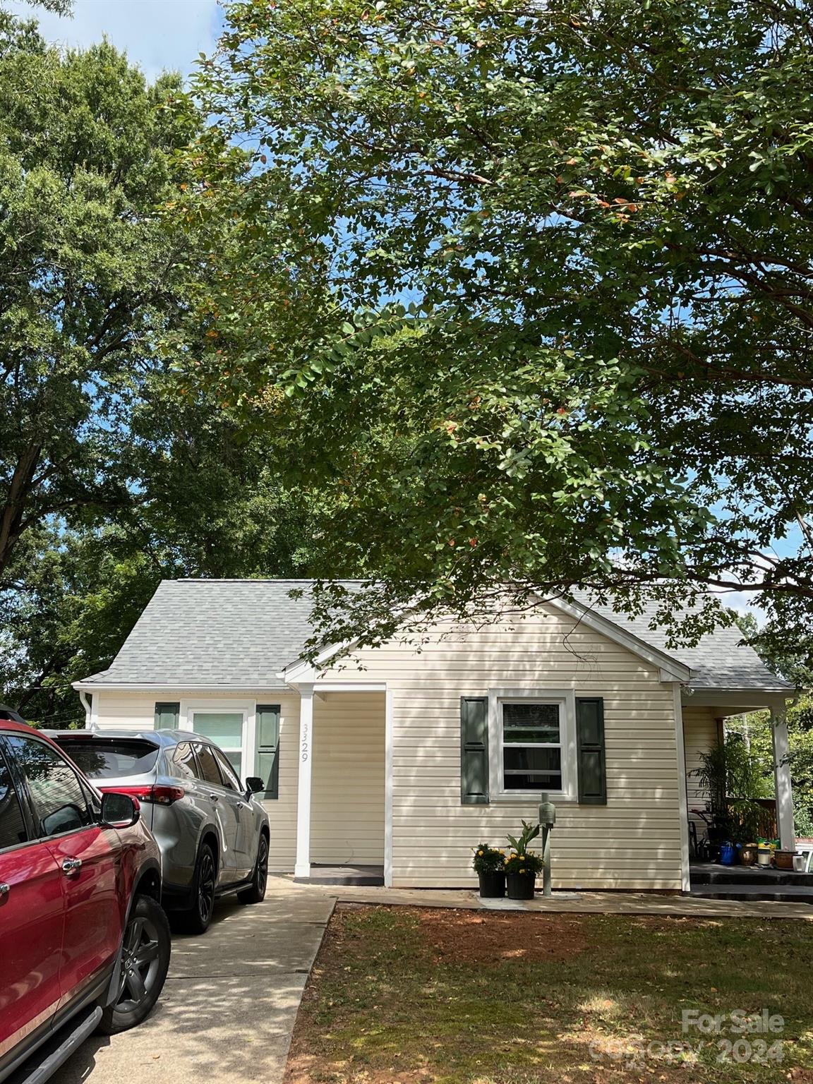 3329 Draper Avenue Charlotte, NC 28205 - Photo 2 of 19