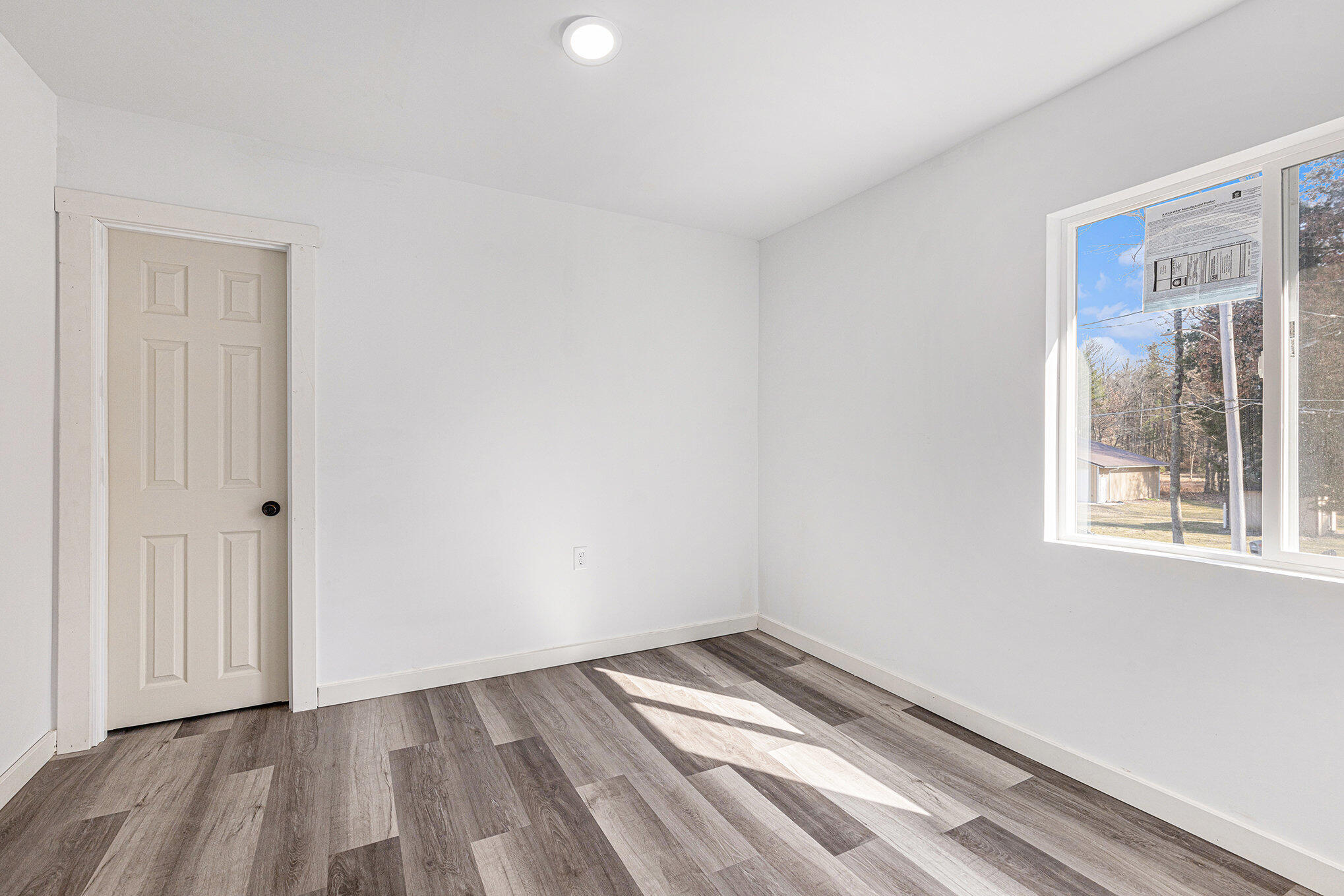 5557 Front Street Newaygo, MI 49337 - Photo 19 of 34 017_front_4_855