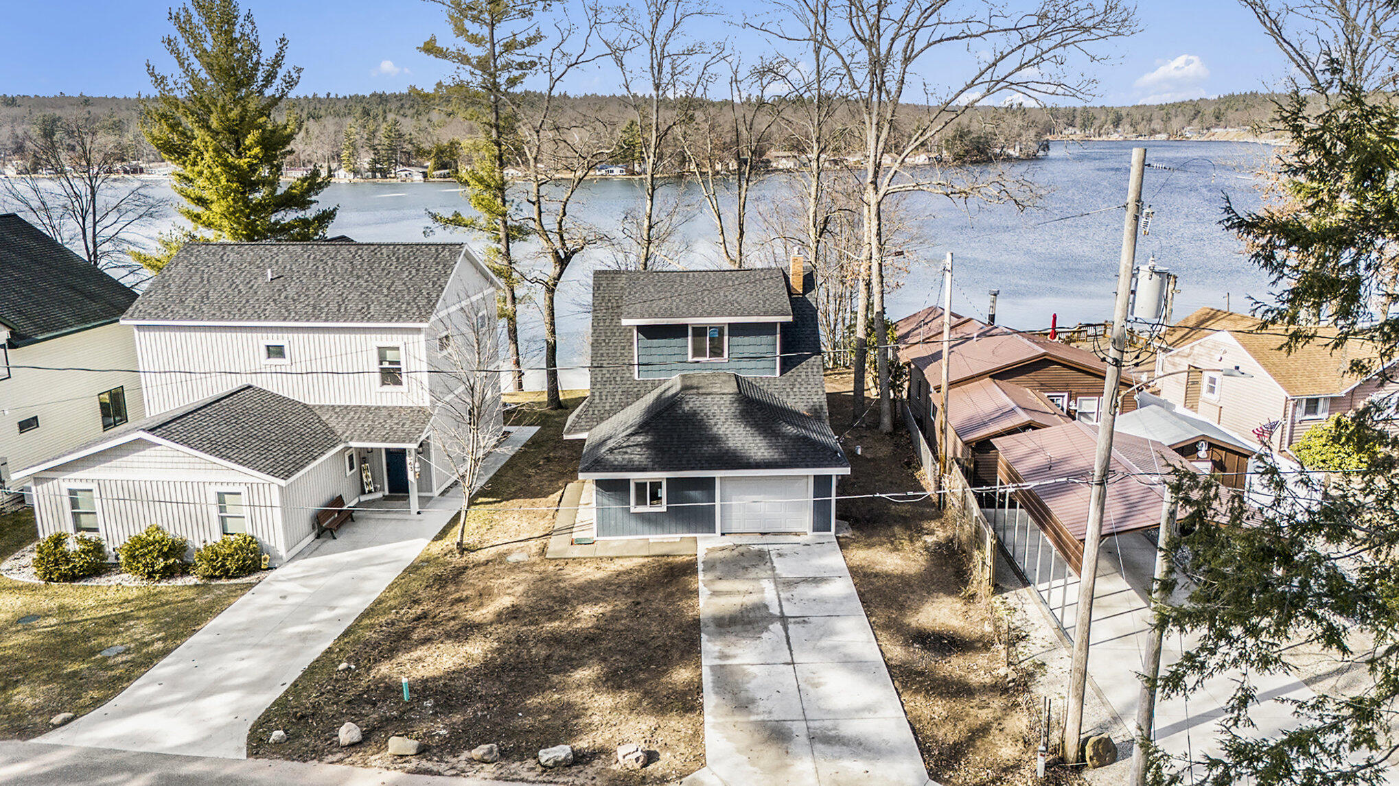 5557 Front Street Newaygo, MI 49337 - Photo 30 of 34 033_dji_20250314163515_0202_d_2