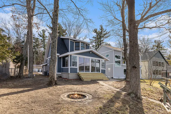$419,900 | 5557 Front Street, Newaygo, MI 49337