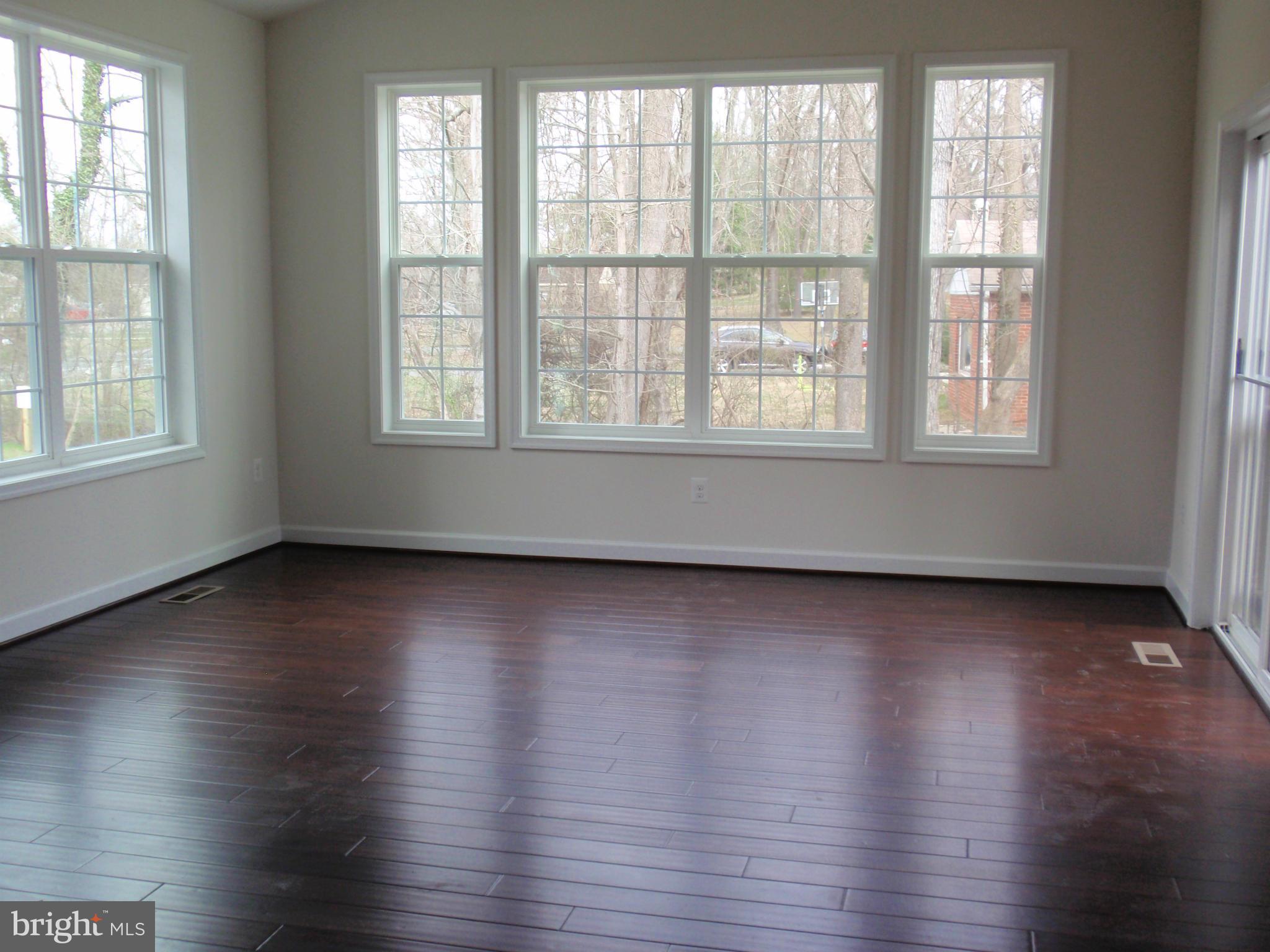 6705 Chapel Dale Road Bowie, MD 20720 - Photo 17 of 25 Interior (General)