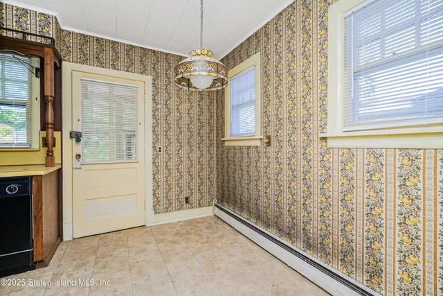 $500,000 | 200 Barnard Avenue | Tottenville