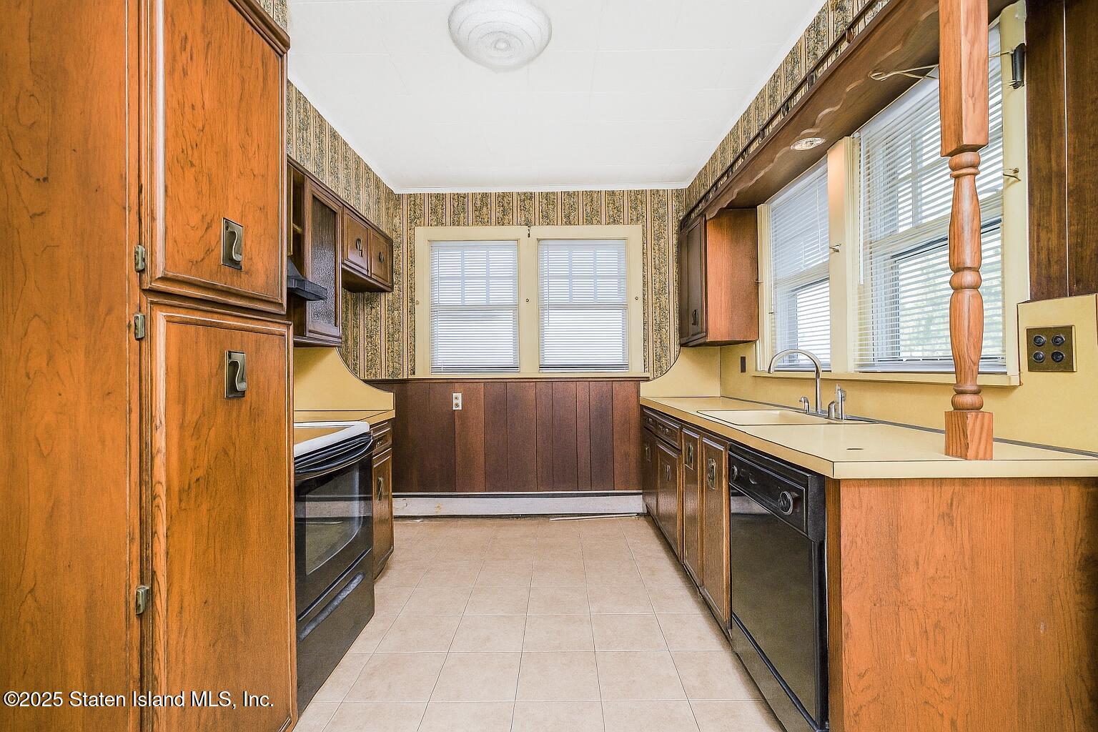 200 Barnard Avenue Staten Island, NY 10307 - Photo 20 of 26 6CE5C2FD-38B2-481F-9604-350C7F1EE9EB