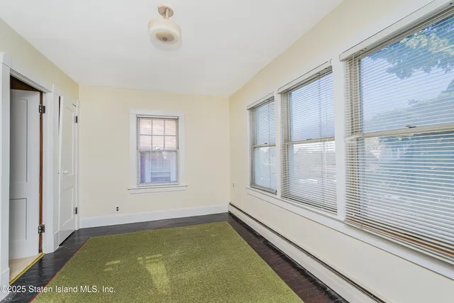 $500,000 | 200 Barnard Avenue | Tottenville