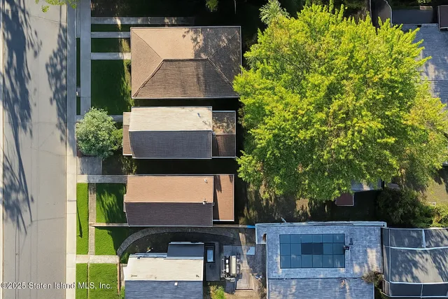 $500,000 | 200 Barnard Avenue | Tottenville