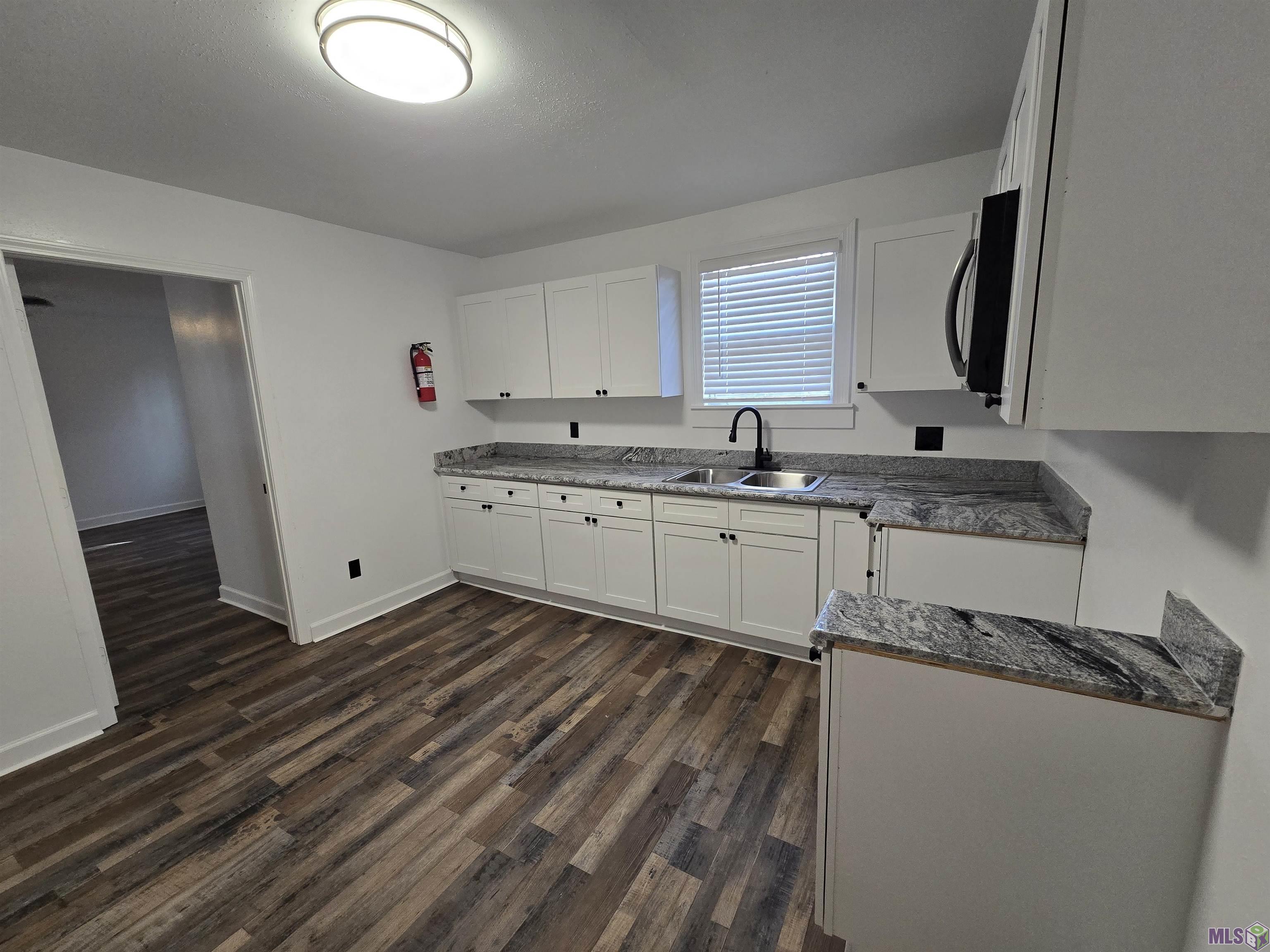 2145 North 38th Street Baton Rouge, LA 70802 - Photo 10 of 22 Kitchen