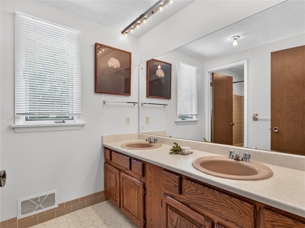 10 Burnley Rise, Unit RISE Perinton, NY 14534 - Photo 34 of 42