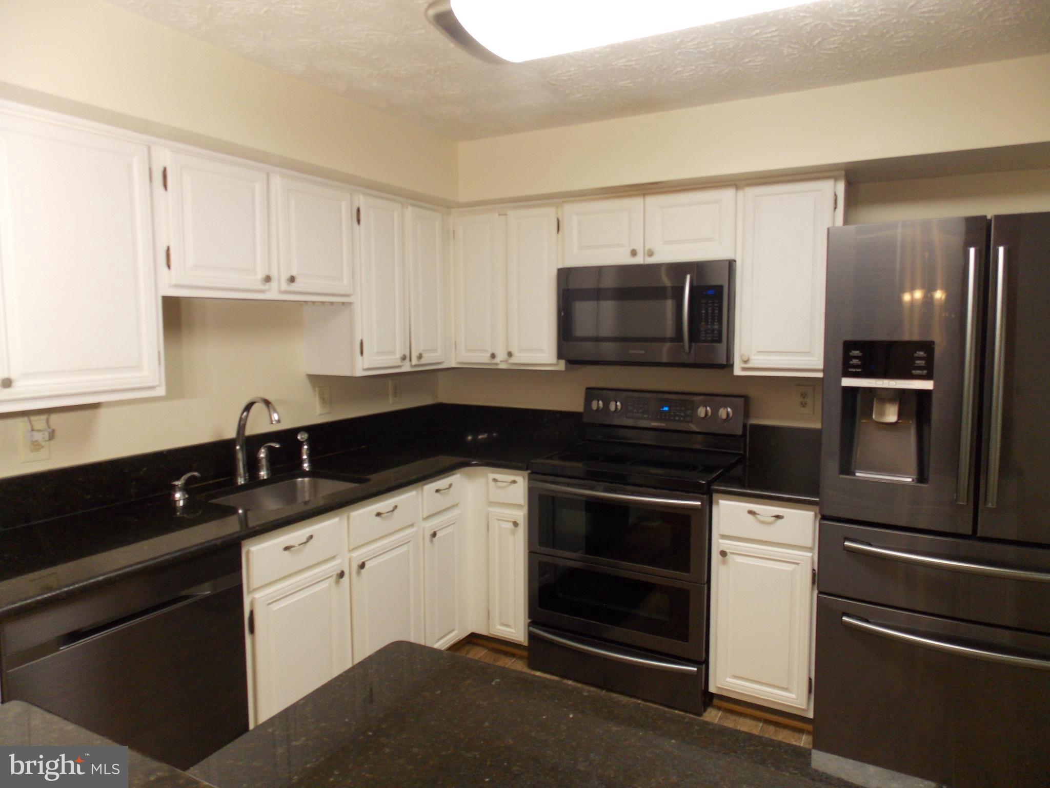 11753 Mossy Creek Lane Reston, VA 20191 - Photo 11 of 29