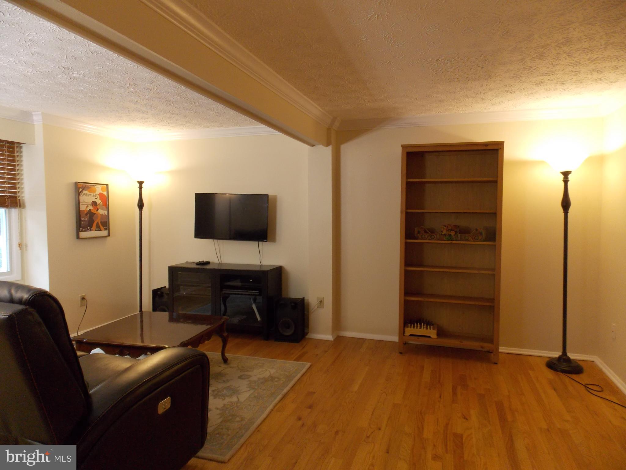 11753 Mossy Creek Lane Reston, VA 20191 - Photo 3 of 29