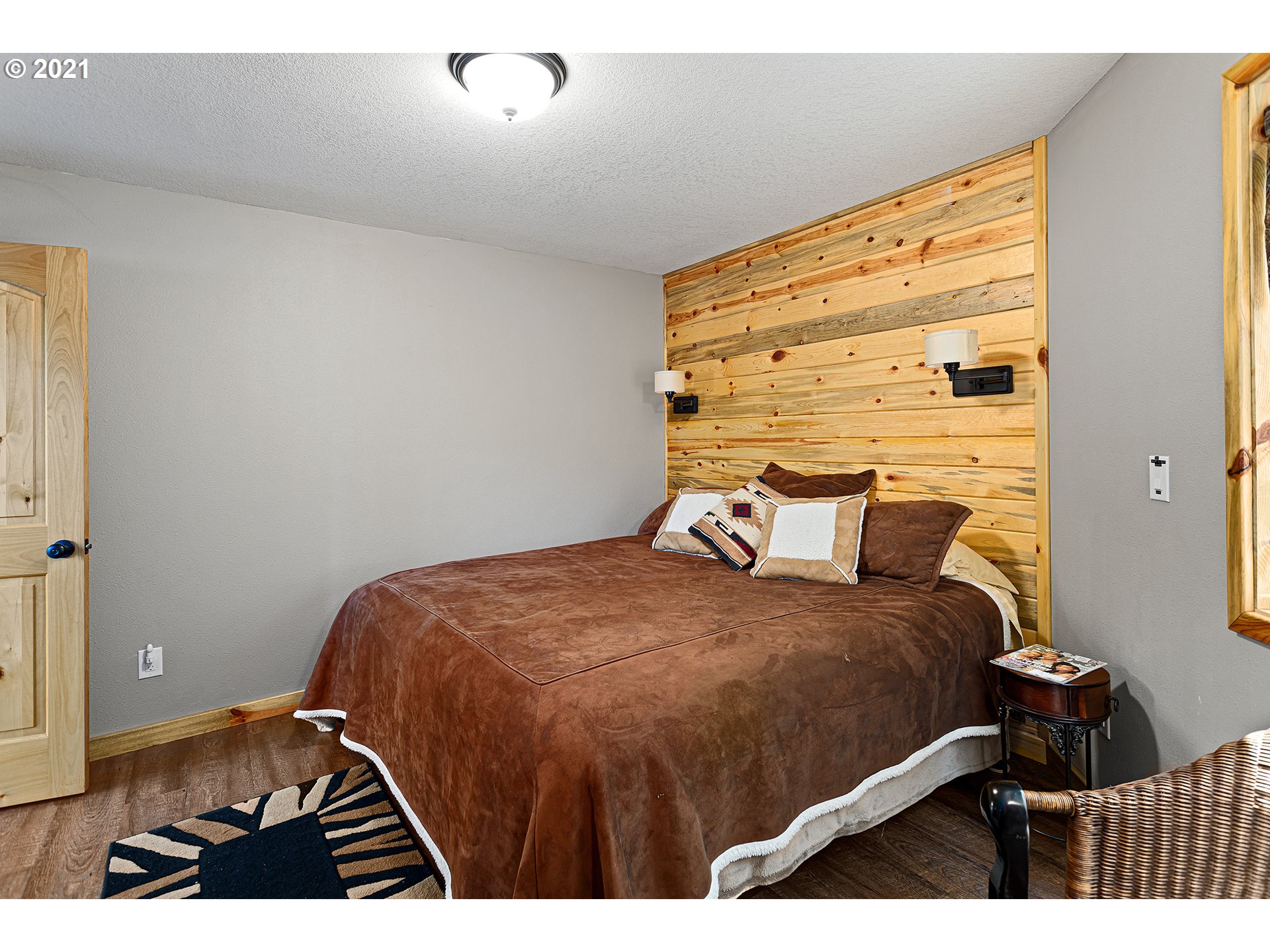 2355 Loon Lake Road Reedsport, OR 97467 - Photo 14 of 41 Bedroom