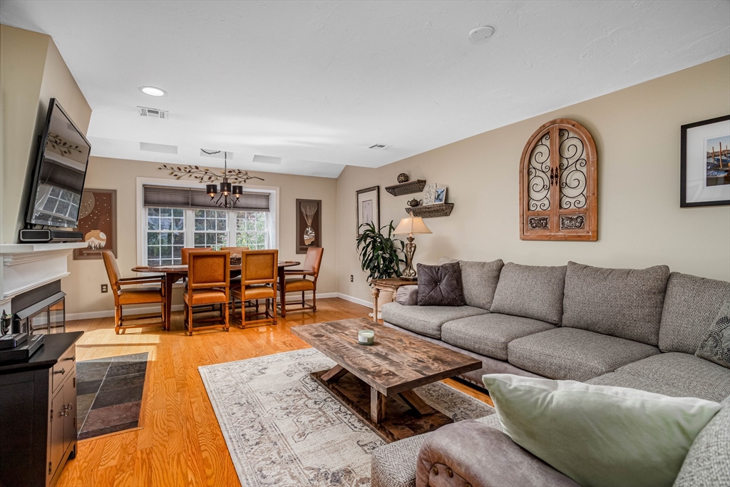 918 Ridgefield Circle, Unit B Clinton, MA 01510 - Photo 3 of 32 Gallery Image 3