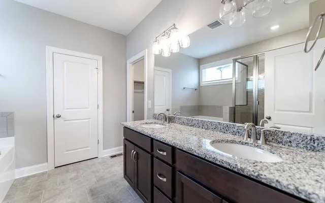 $599,990 | 881 Joe Miller Drive, Hendersonville, TN 37075