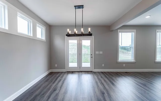 $599,990 | 881 Joe Miller Drive, Hendersonville, TN 37075