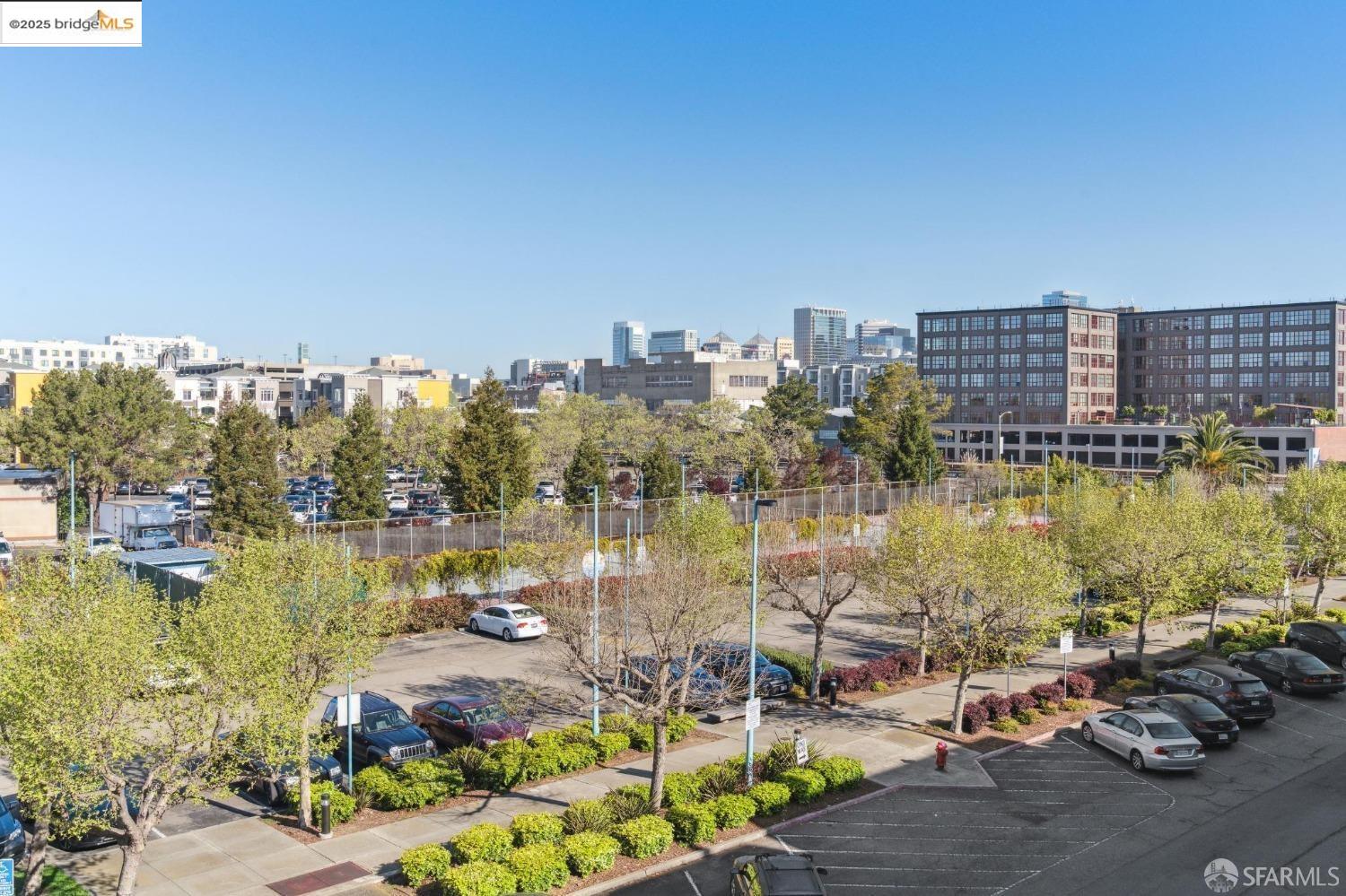 1 Embarcadero, Unit 161 Oakland, CA 94607 - Photo 15 of 31 View of urban area