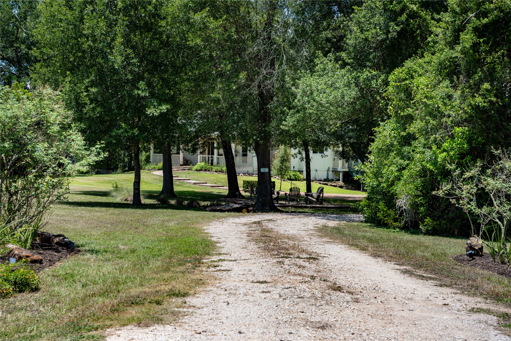 533 Bybee Road Round Top, TX 78954 - Photo 11 of 34 Gallery Image 11