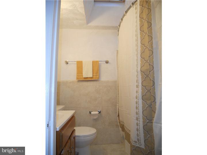 22 Concord Road Darby, PA 19023 - Photo 14 of 25 Bathroom