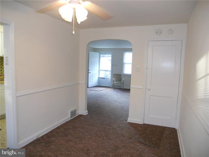 22 Concord Road Darby, PA 19023 - Photo 6 of 25
