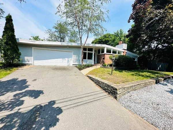$5,100 | 6 Cushing Road, Unit 6, Marblehead, MA 01945