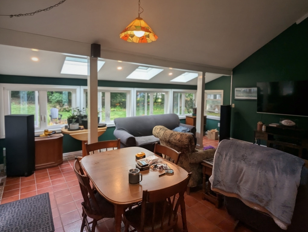 166 West Street Attleboro, MA 02703 - Photo 5 of 16