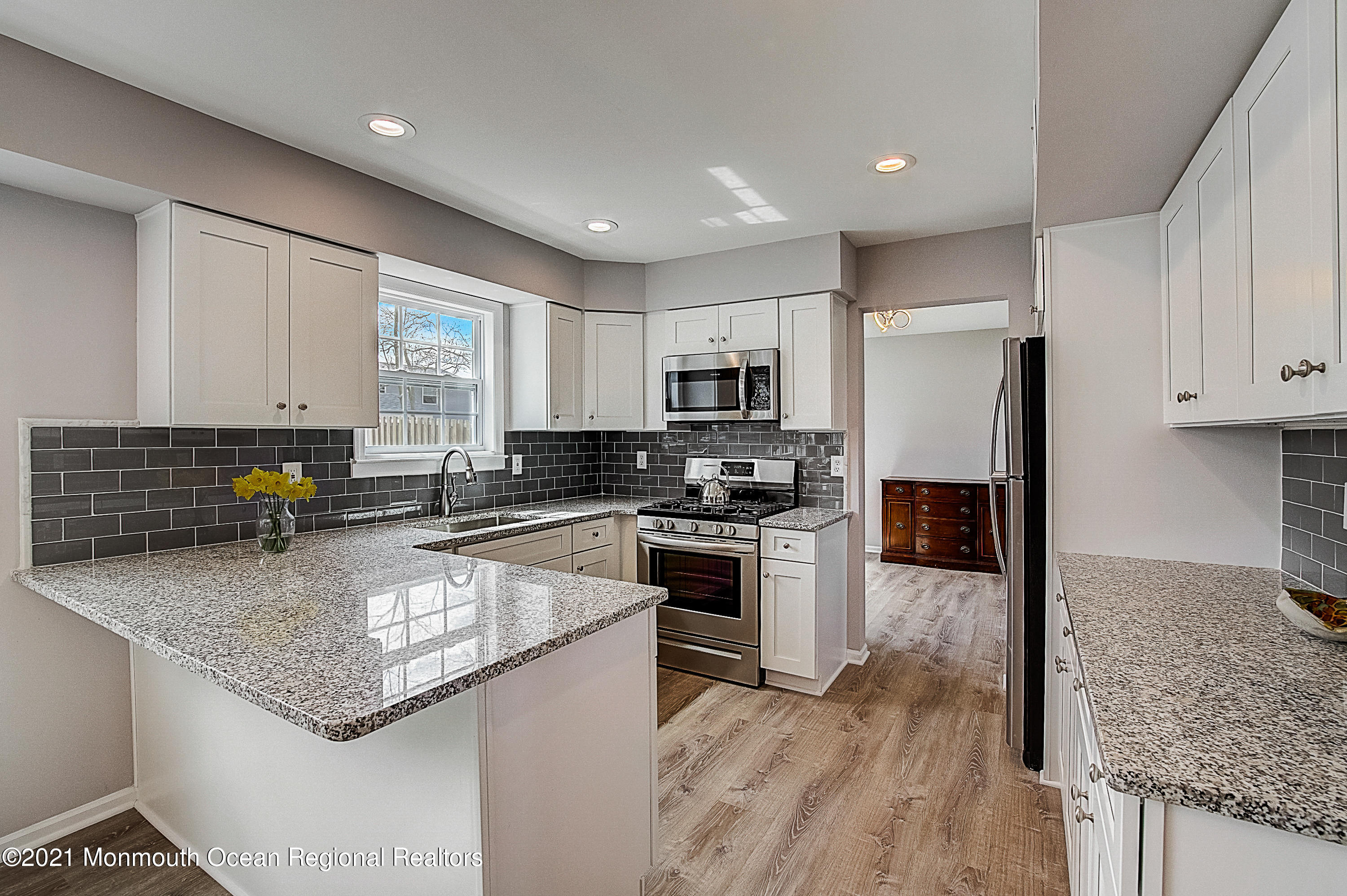 59 Appletree Road Howell, NJ 07731 - Photo 13 of 34 27-Appletree Rd -027
