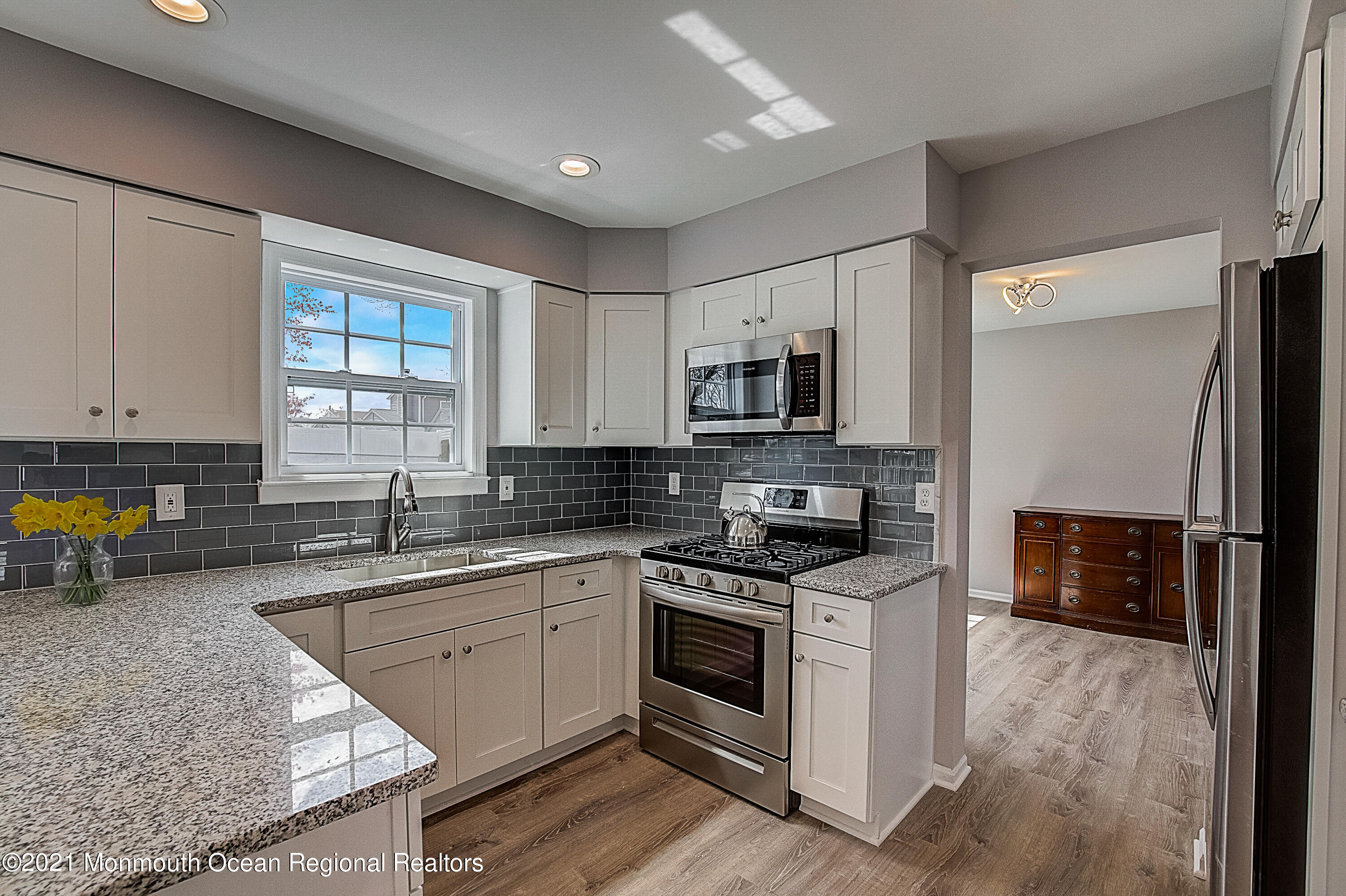 59 Appletree Road Howell, NJ 07731 - Photo 14 of 34 29-Appletree Rd -029