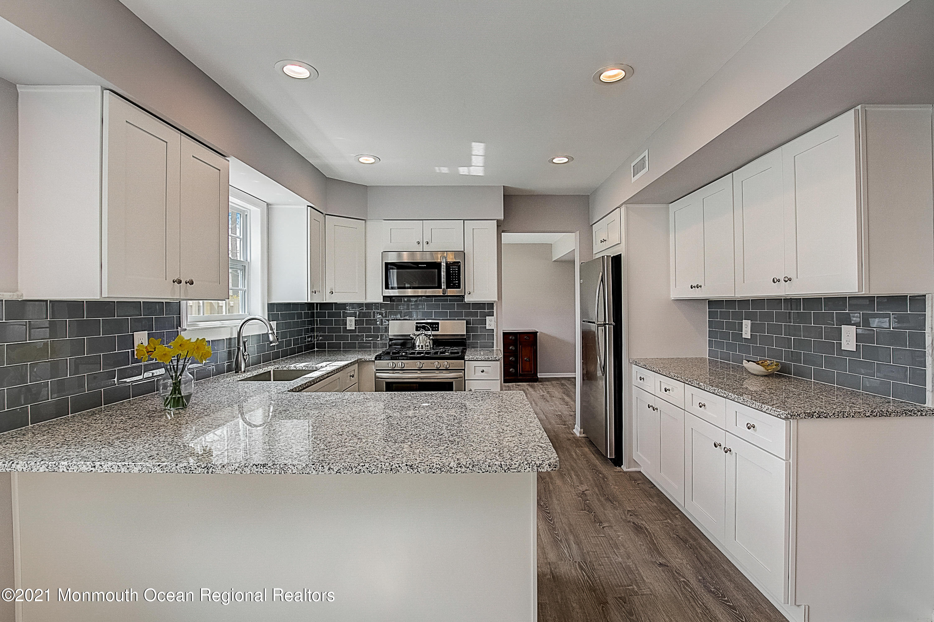 59 Appletree Road Howell, NJ 07731 - Photo 15 of 34 28-Appletree Rd -028