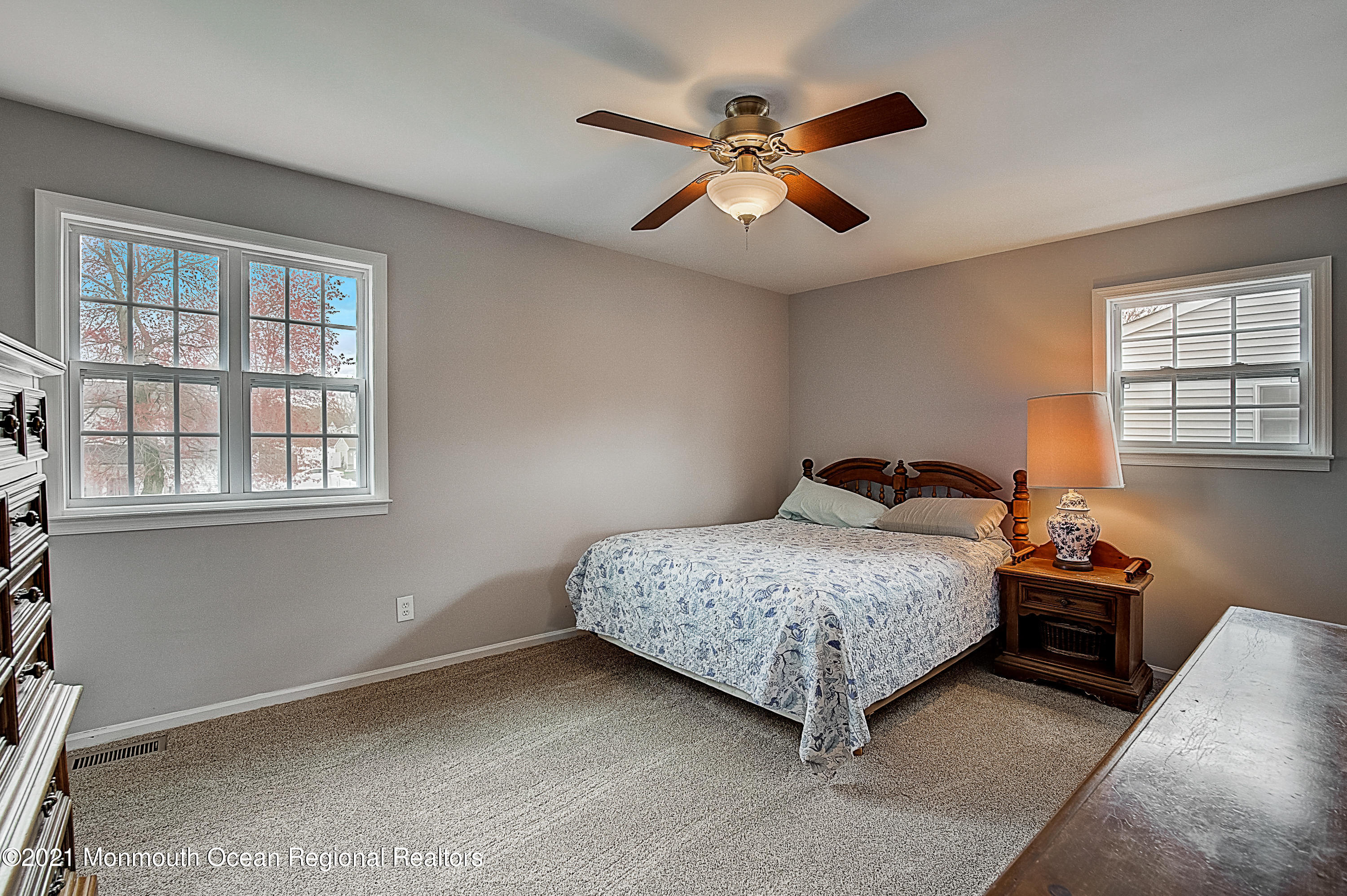 59 Appletree Road Howell, NJ 07731 - Photo 23 of 34 55-Appletree Rd -055
