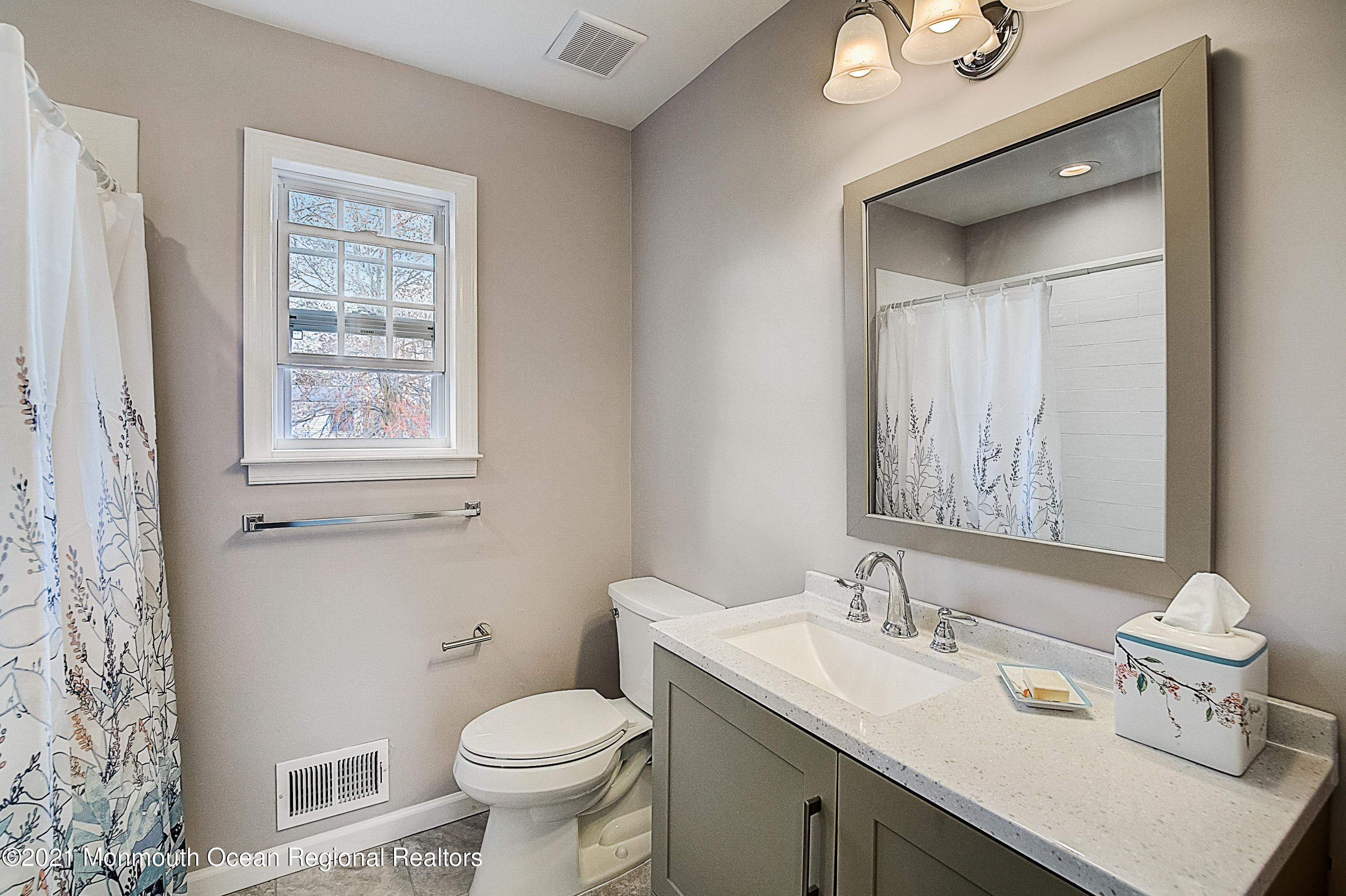 59 Appletree Road Howell, NJ 07731 - Photo 30 of 34 40-Appletree Rd -040