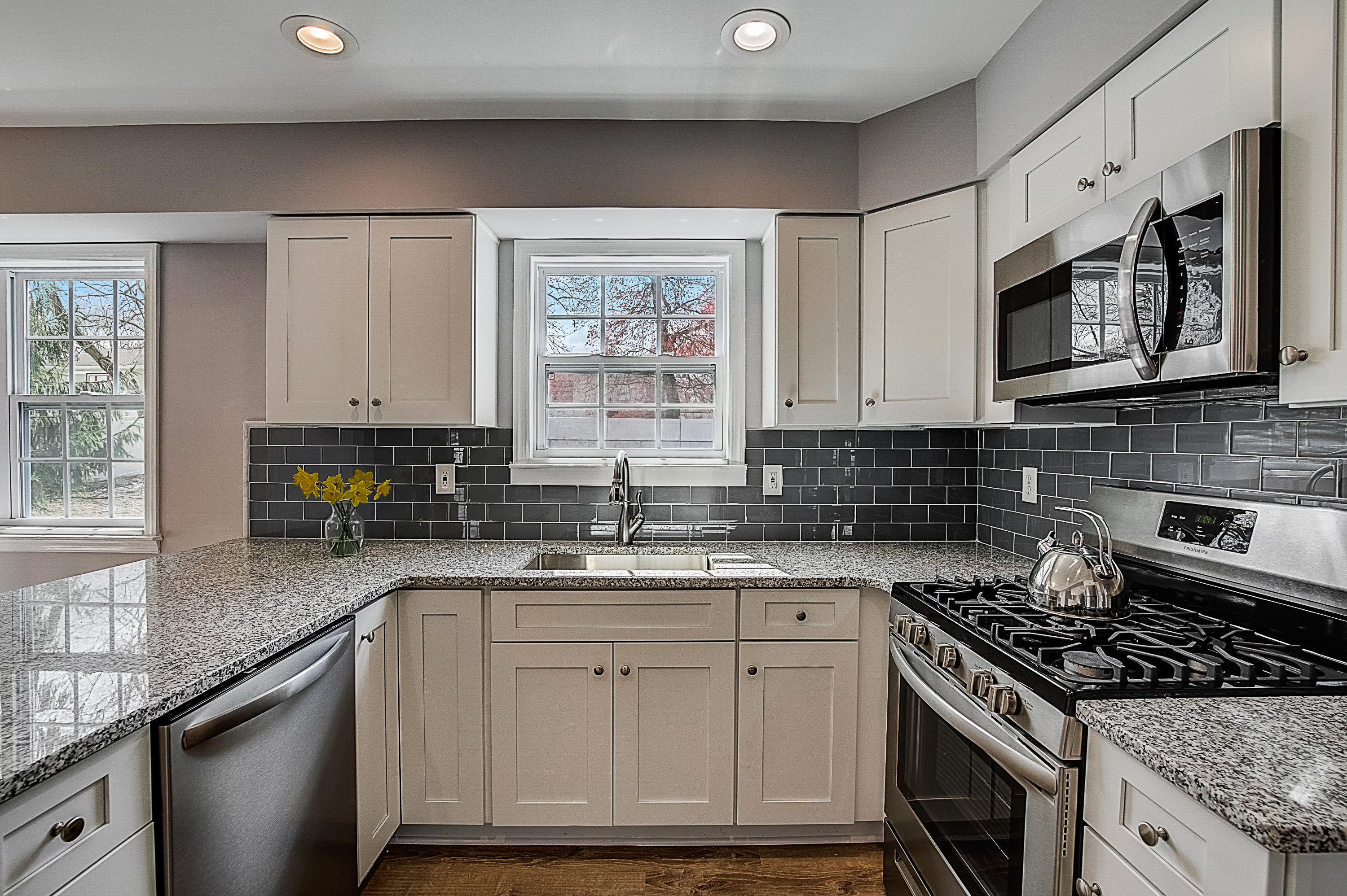 59 Appletree Road Howell, NJ 07731 - Photo 8 of 34 31-Appletree Rd -031