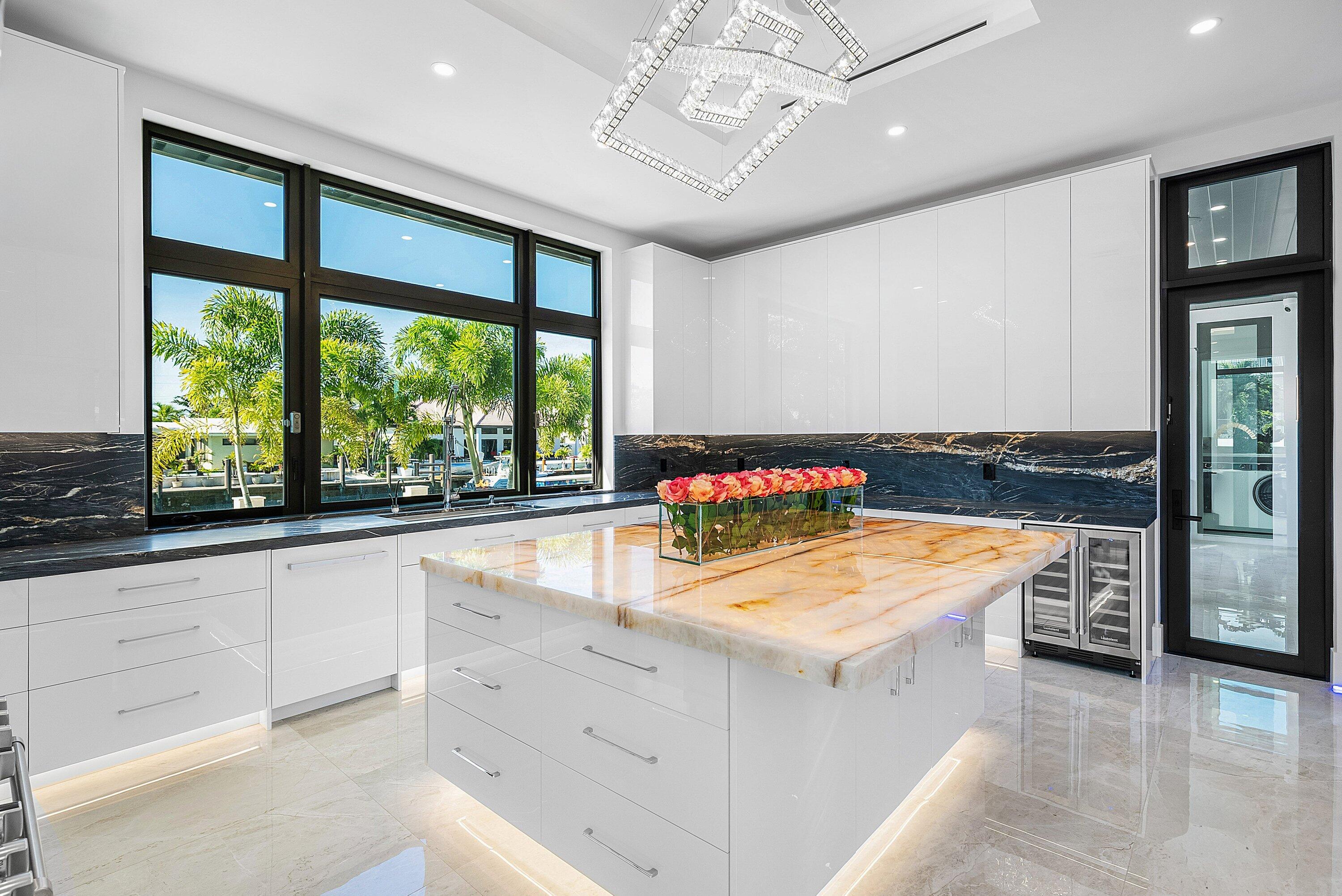 2650 Northeast 48th Court Lighthouse Point, FL 33064 - Photo 21 of 86 017-2650Northeast48thCourt-LighthousePoi