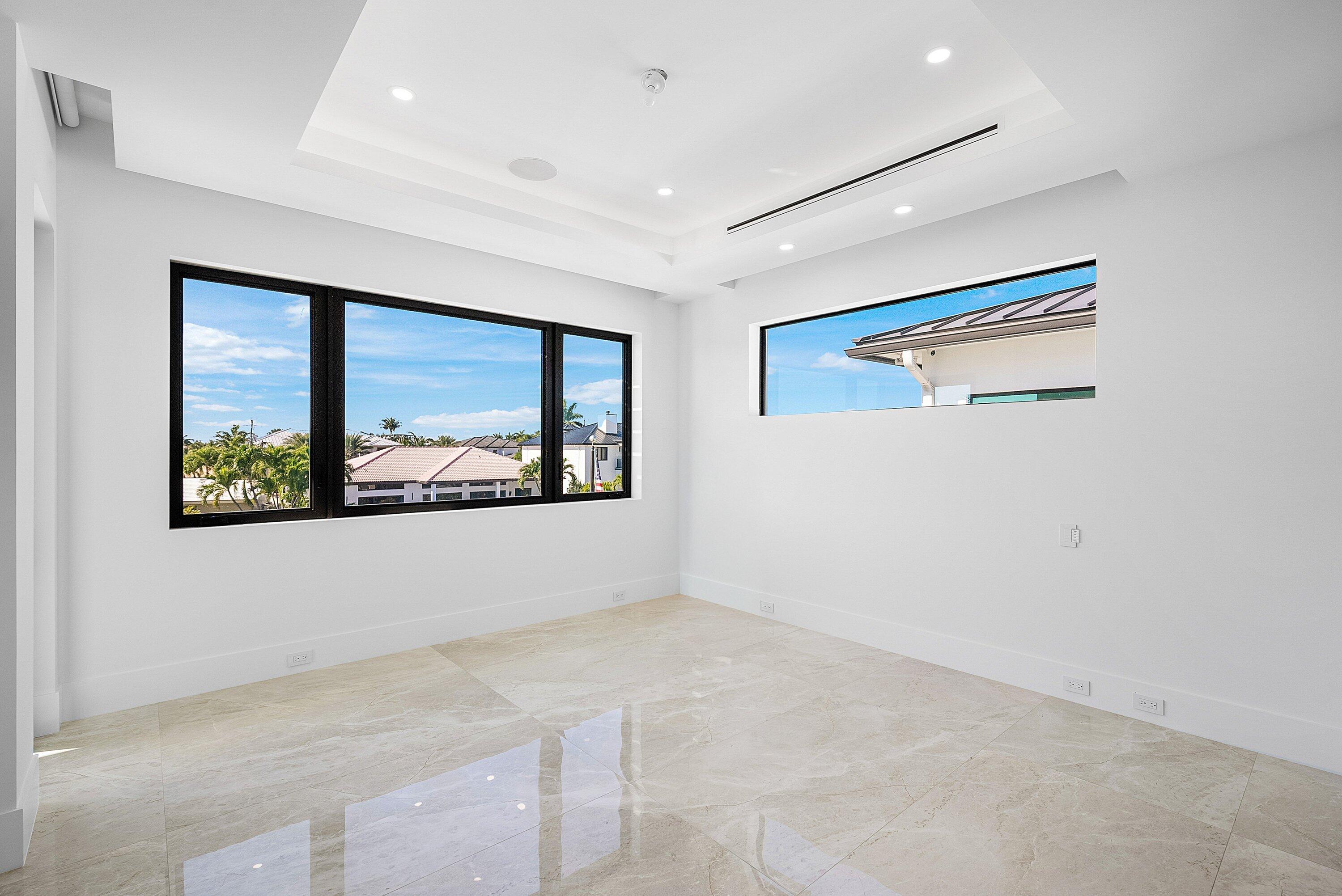 2650 Northeast 48th Court Lighthouse Point, FL 33064 - Photo 48 of 86 046-2650Northeast48thCourt-LighthousePoi