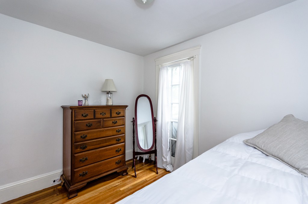 40 Wedgewood Road Newton, MA 02465 - Photo 12 of 17