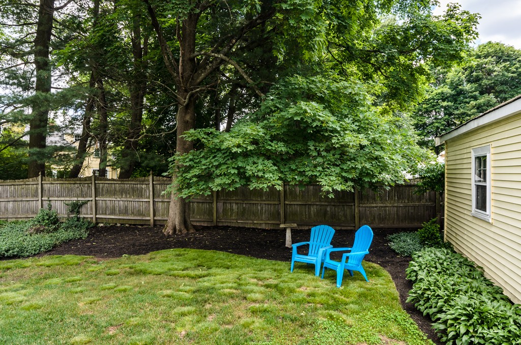 40 Wedgewood Road Newton, MA 02465 - Photo 14 of 17
