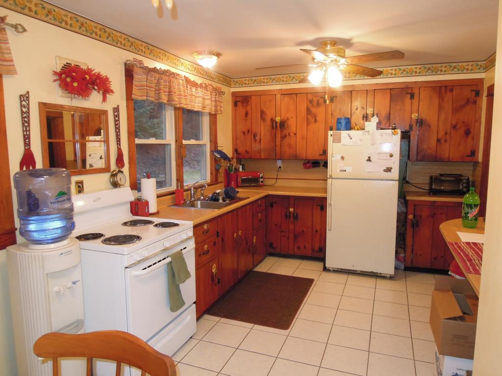592 Saxtons River Road Rockingham, VT 05101 - Photo 7 of 29