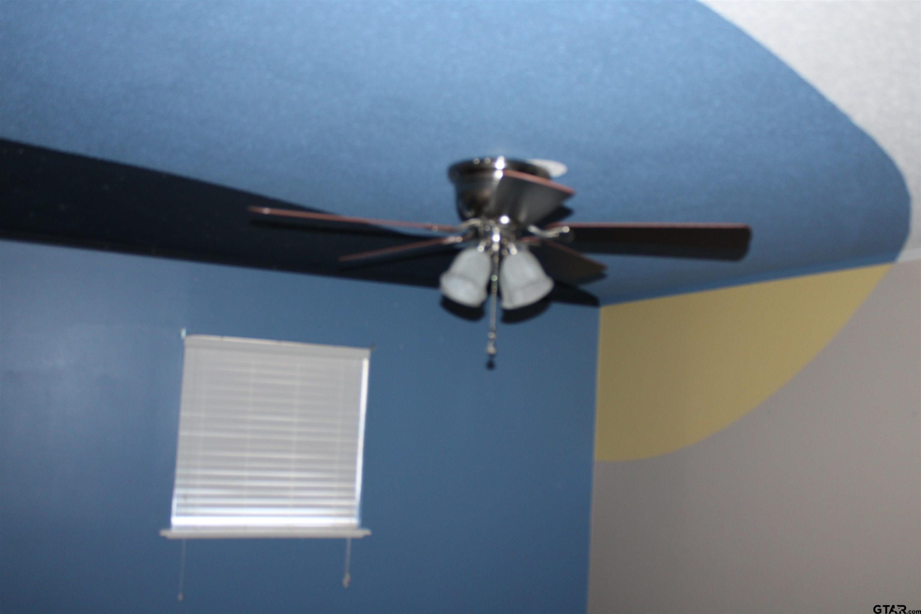 8202 Purdue Drive Tyler, TX 75703 - Photo 15 of 27 a view of entryway