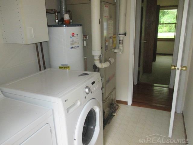 4528 Jerome Road Clarkston, MI 48346 - Photo 20 of 25