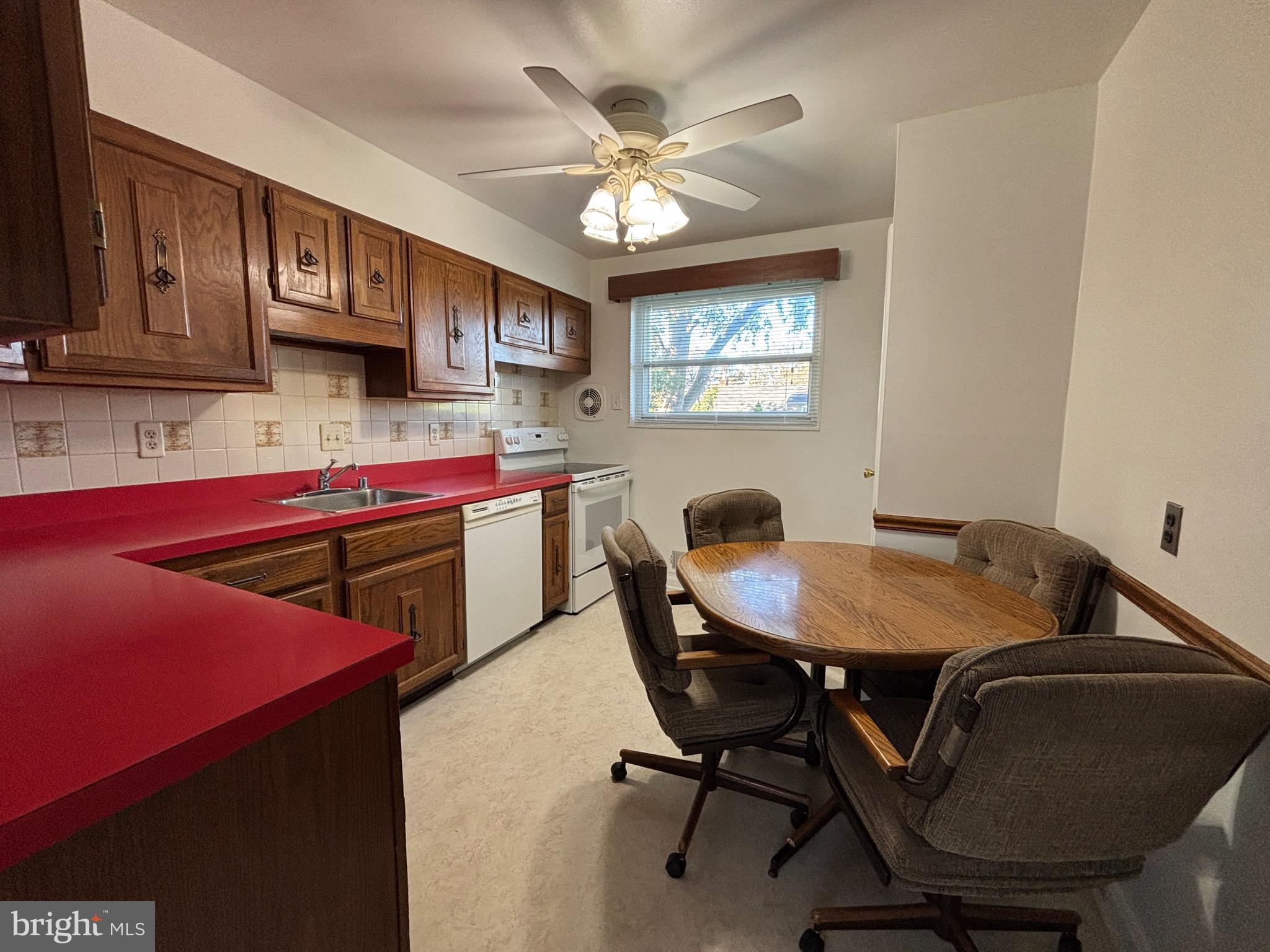 12706 Feldon Street Silver Spring, MD 20906 - Photo 4 of 15 Kitchen