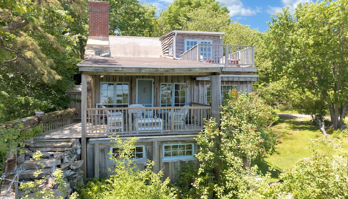 41 Circuit Road York, ME 03902 - Photo 2 of 113