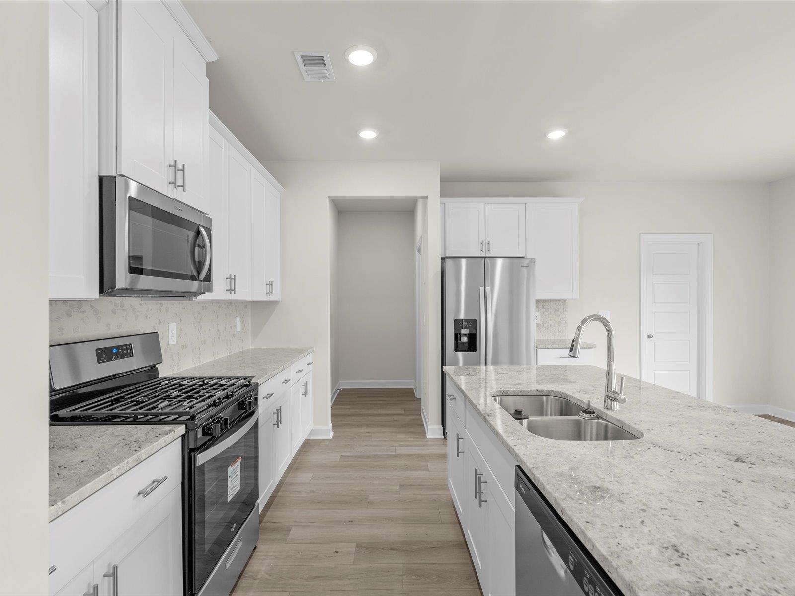 207 Lavinia Circle Duncan, SC 29334 - Photo 5 of 35