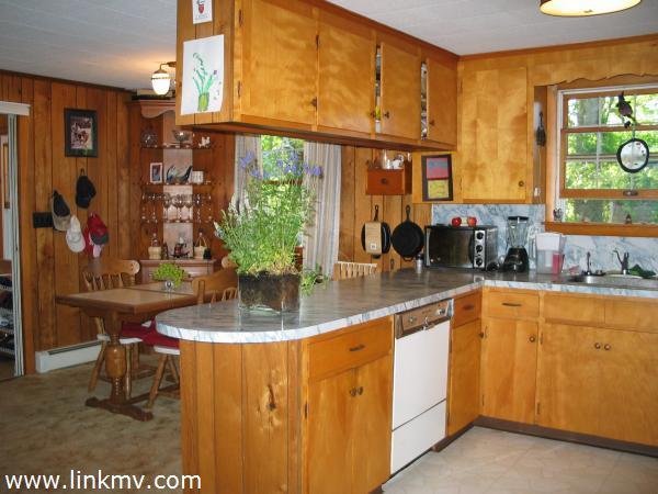 329 State Road West Tisbury, MA 02568 - Photo 11 of 27 http://d1qzqeyxiitrap.cloudfront.net/photos/19824/600/fb449502.jpg