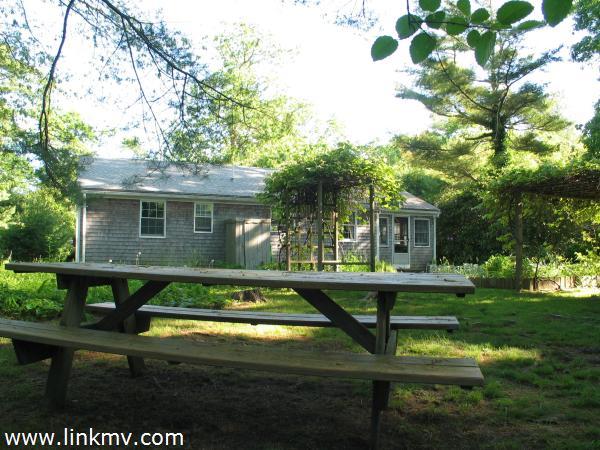329 State Road West Tisbury, MA 02568 - Photo 7 of 27 http://d1qzqeyxiitrap.cloudfront.net/photos/19824/600/12f9b8cb.jpg