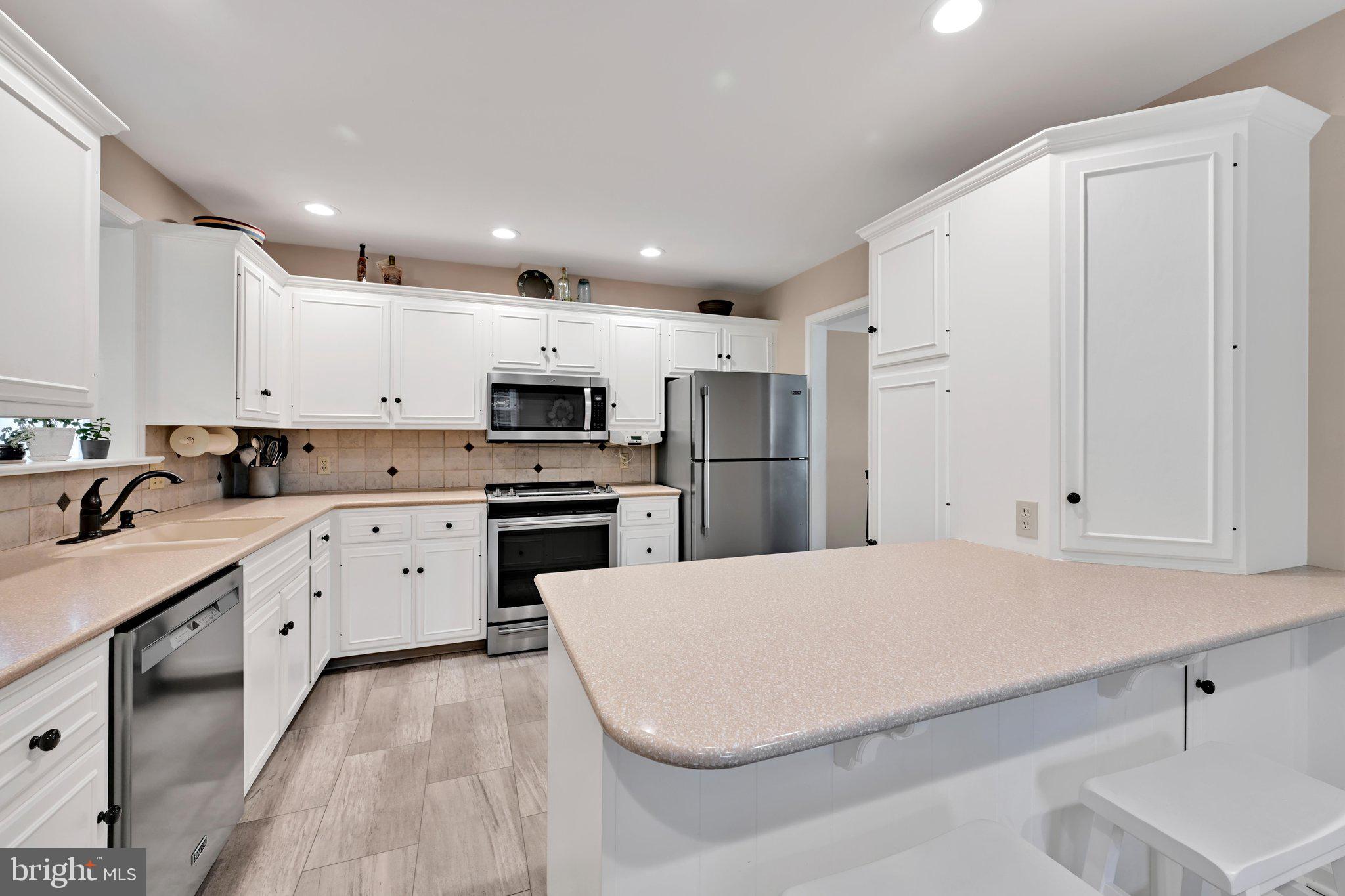 104 Julia Road Ephrata, PA 17522 - Photo 23 of 53 Kitchen
