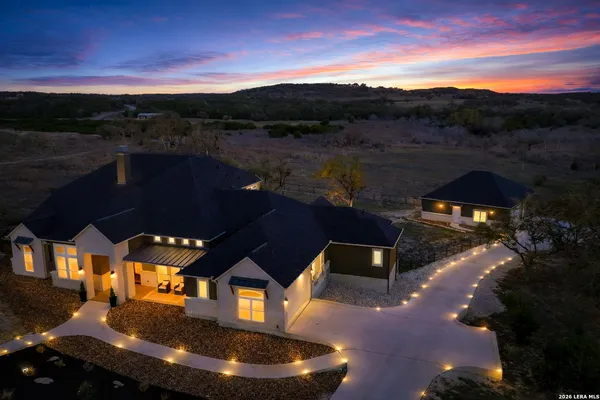 $1,690,000 | 321 Vista View Place, Spring Branch, TX 78070