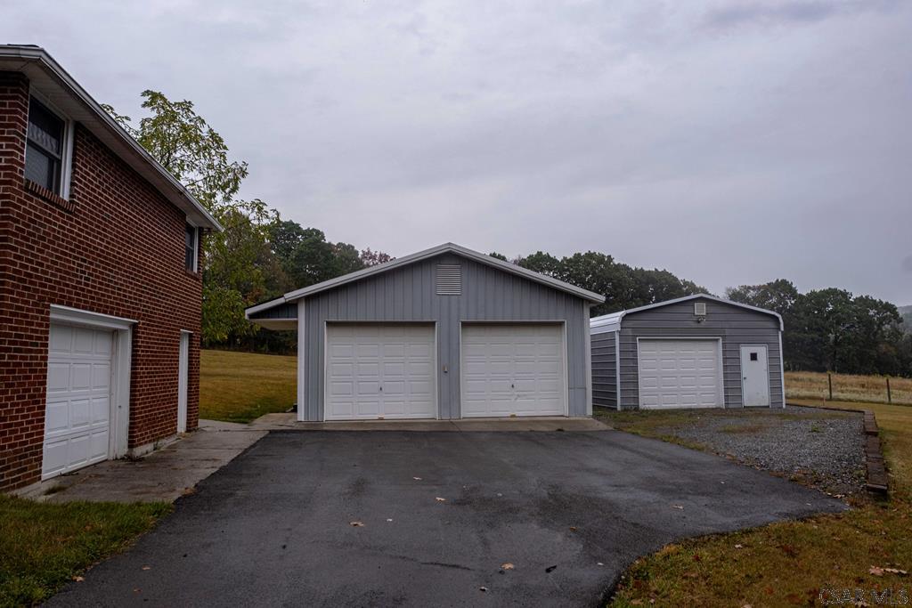 227 Martin Road Johnstown, PA 15904 - Photo 5 of 41 Gallery Image 5