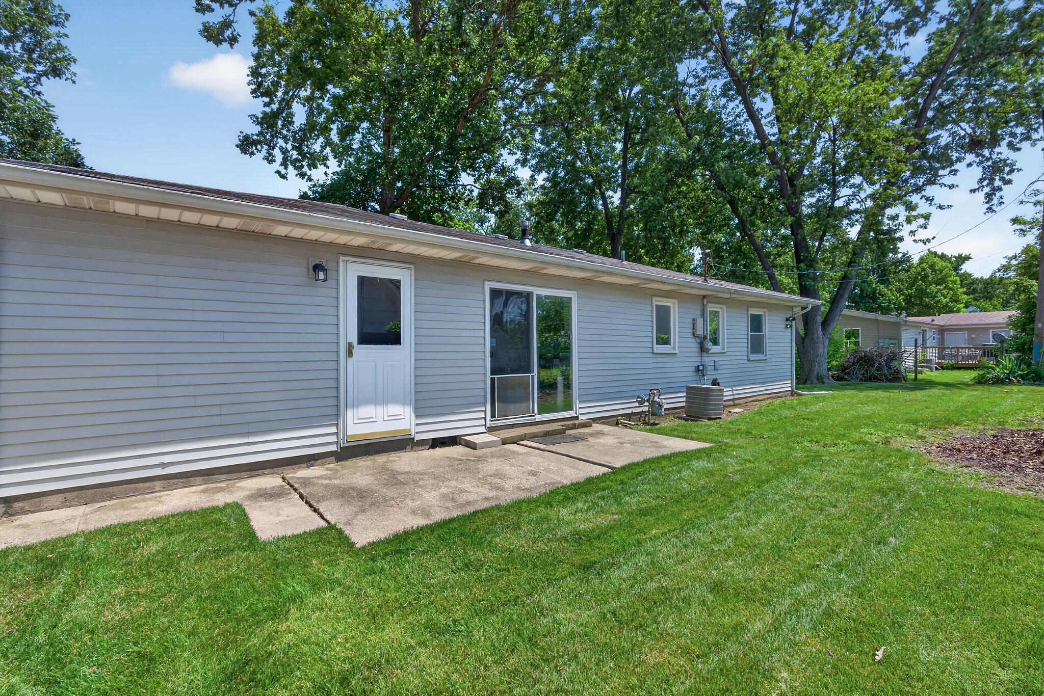 722 Fremont Road Valparaiso, IN 46385 - Photo 24 of 24 2048x1366