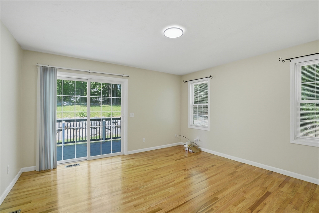 20 Duluth Street Worcester, MA 01604 - Photo 12 of 39