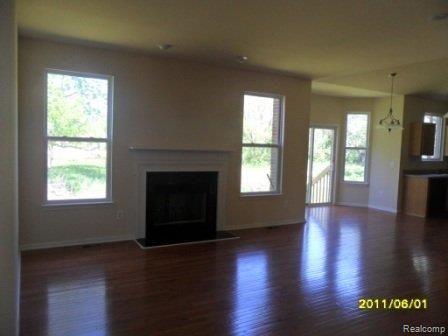 3178 Everett Drive Rochester, MI 48307 - Photo 9 of 17 009