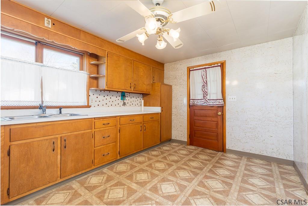 126 2nd Street Slatington, PA 18080 - Photo 9 of 26