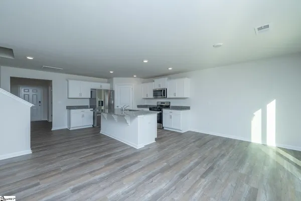 $2,450 | 115 Roocroft Court, Fountain Inn, SC 29644